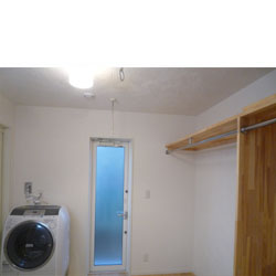 室内干し、収納もできる。洗面脱衣コーナー。